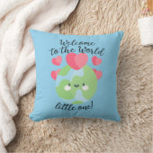 "Bienvenue dans le monde... !" Coussin faire-part (Couverture)