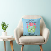 "Bienvenue dans le monde... !" Coussin faire-part (Chaise)