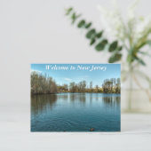 Bienvenue sur la carte postale NJ (Debout devant)