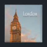 Big Ben à Londres, aimant texte photo<br><div class="desc">Aimant photo souvenir de la tour de l'horloge Big Ben en fin d'après-midi soleil avec quelques nuages dans le ciel à Londres,  la capitale du Royaume-Uni avec le texte : "Londres,  Grande-Bretagne".</div>