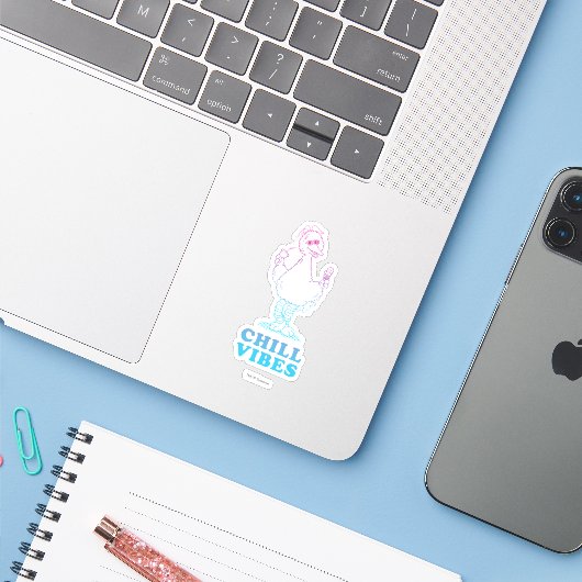 Big Bird | Chill Vibes Sticker (Laptop met iPhone)