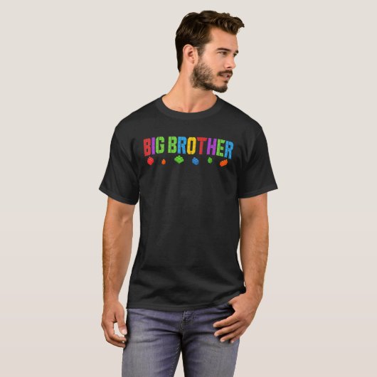 Big Brother Blocks Master Brick Builder geboorteda T-shirt (Voorkant volledig)