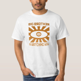 Big Brother kijkt naar je T Shirt