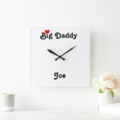 Big Daddy avec le coeur rouge Carré Horloge murale (Maison)