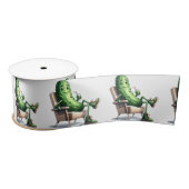 Big Dill Pickle zittend in een stoel Lint (Spoel)