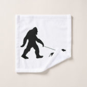 Big Foot Walking his Dog (Gant de toilette)