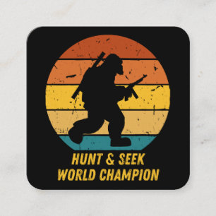 Big Foot wil zich nu niet meer verstoppen en zoeke Vierkante Visitekaartje