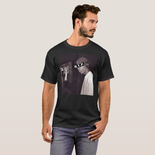 Big L (M.V.P.) T-Shirt (Voorkant volledig)