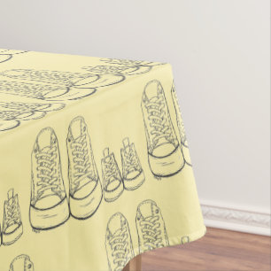 Big Little Shower New Baby Shower Sneaker Yellow Tafelkleed