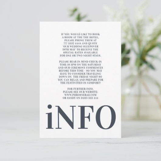 Big Monogram Modern Bold Simple Wedding Informatiekaartje (Staand voorkant)