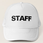 Big Text Bold Font Vrouwen Mannen Personeel Wit Trucker Pet (Voorkant)