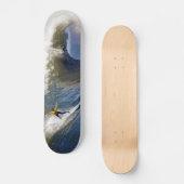 Big Wave bij de Mavericks Surfred Competition Skateboard (Voorkant)