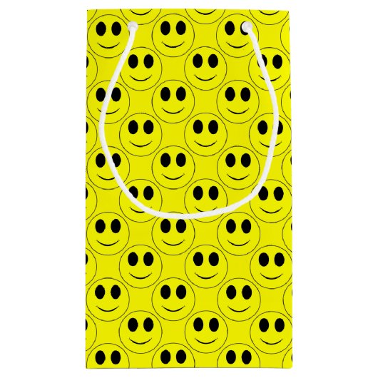 Big Yellow Happy Face Allover Klein Cadeauzakje (Achterkant)