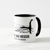 Bigfoot and Nessie Loch Ness Personalized Text Mok (Voorkant rechts)