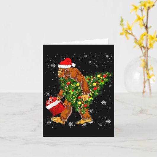 Bigfoot Carrying Christmas Tree Sasquatch Believer Kaart (Gele Bloem)