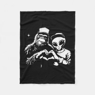 Bigfoot en Alien Heart Hands Funny Valentijns Big Fleece Deken