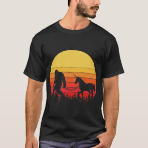 Bigfoot en eenhoorn silhouet t-shirt