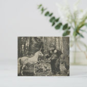 Bigfoot et une carte postale Unicorn (Debout devant)