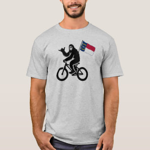 Bigfoot Fietsen North Carolina Vlag T-shirt