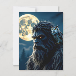 Bigfoot met gloeiende ogen en uil op zijn schouder briefkaart