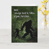 Bigfoot met kinderverjaardag voor oom kaart (Gele Bloem)