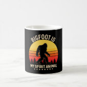 Bigfoot my Spirit Animal | Bigfoot Retro Koffiemok (Center)