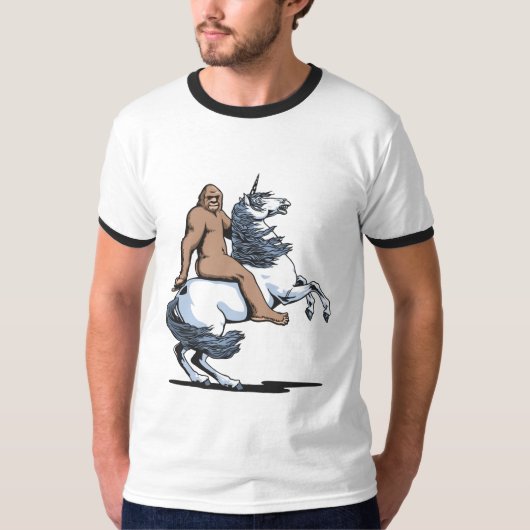 Bigfoot Riding a Unicorn T-shirt (Voorkant)