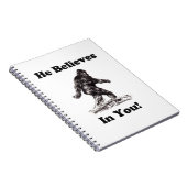 Bigfoot Sasquatch Sighting - hij gelooft in jou Notitieboek (Rechterzijde)