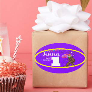 Bigfoot schattige verjaardagskaart personaliseren ovale sticker