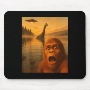 Bigfoot Selfie Met Loch Ness Ufo Alien Geschenken Muismat