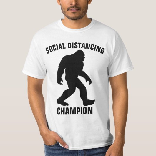BIGFOOT SOCIALE DISTANCING CHAMPION Funny T-shirts (Voorkant)