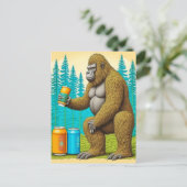 Bigfoot Stealing Beers Briefkaart (Staand voorkant)