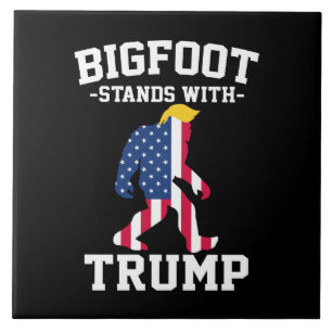 Bigfoot steunt Trump 2024 Verkiezingen Tegeltje