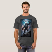 Bigfoot taking a Selfie with UFOs T-shirt (Voorkant volledig)