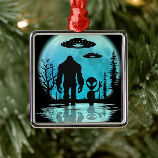 Bigfoot UFO Alien Metalen Ornament (Boom)