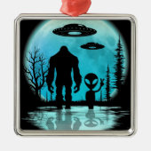 Bigfoot UFO Alien Metalen Ornament (Voorkant)
