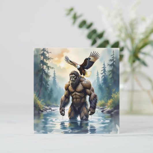 Bigfoot with an Eagle on his Shoulder (Staand voorkant)