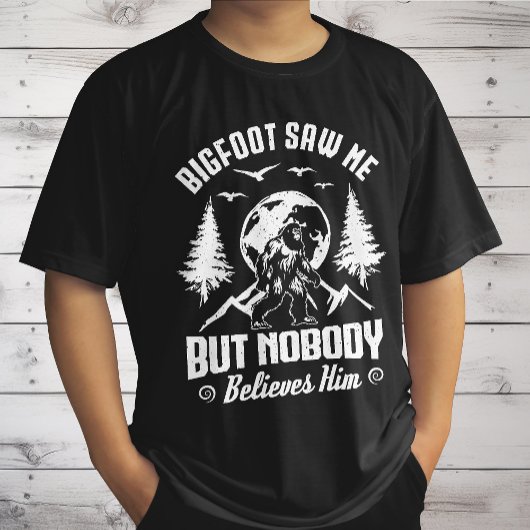 Bigfoot zag me maar niemand gelooft hem Sasquatch T-shirt