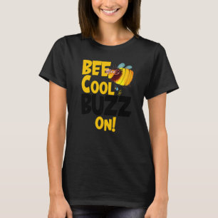 Bijen koelen en buzz met klauwhout t-shirt