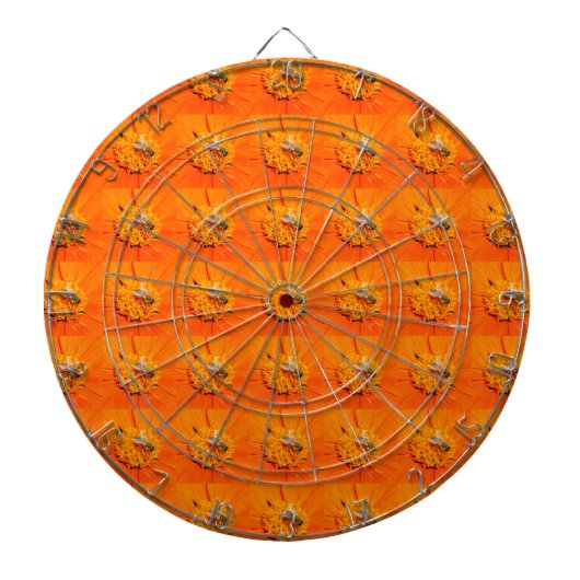 bijen op oranje dart board dartbord (Voorkant)