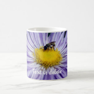 Bijen op Paarse Daisy Flower Personalized Koffiemok