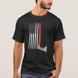 Bijl gooi sport in Amerika met Amerikaanse vlag T-shirt