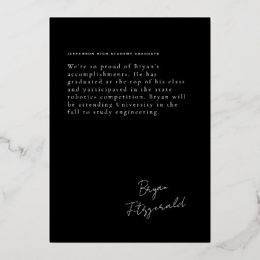 Bijtekst Modern Zwart en Goud Afstudeerder Aankond Folie Uitnodiging (Achterkant)