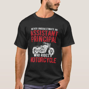 Bike Rider Assistant-directeur die een motorcy bez T-shirt
