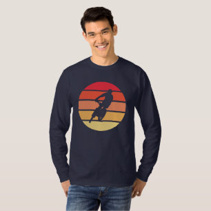 Biking van bergen op kledingstuk van Retro Sunset  T-shirt