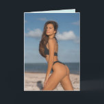 BIKINI BEACH GIRL FUNNY ANNIVERSAIRE Carte de voeu<br><div class="desc">CARTE DE FILLE DE PLAGE FUNNY</div>