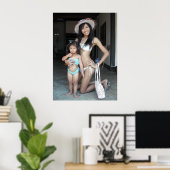 Bikini blanc et petite fille Poster (Bureau à domicile)