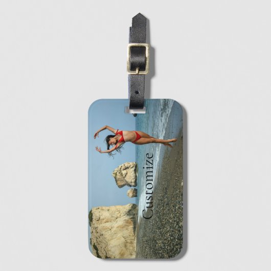 Bikini Model Dansend Thunder_Cove Bagagelabel (Voorkant (verticaal))