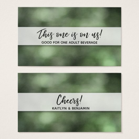 Billets de boisson Bokeh vert avec écriture manusc (Devant & derrière)