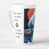 BINDI CHOWABUNGA avec mug en latte de texte (Angle gauche)